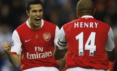 Ning重要时刻出色防守，RNG带队取胜！热度持续攀升